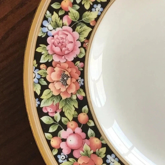 Wedgwood Bone China Salad Plate Floral Gold Trim Clio Pattern Vintage 90s - Picture 2 of 4